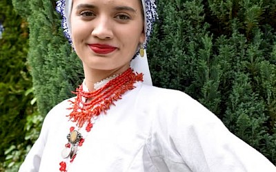 12. Revija najljepše Hrvatice u narodnoj nošnji izvan RH